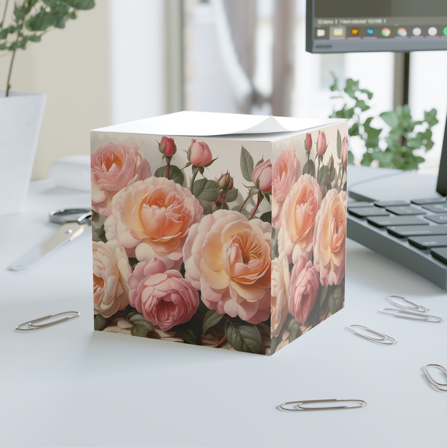 Sweet Juliet Roses Note Cube